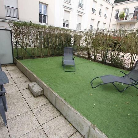 Sloan Square Apartment Bmyguest Serris Bagian luar foto